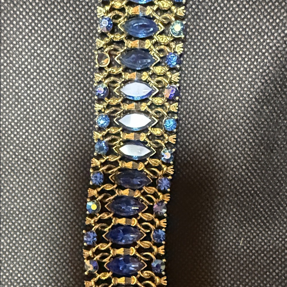 Lisner Blue and Gold Gemstone Bracelet - Picture 4 of 5